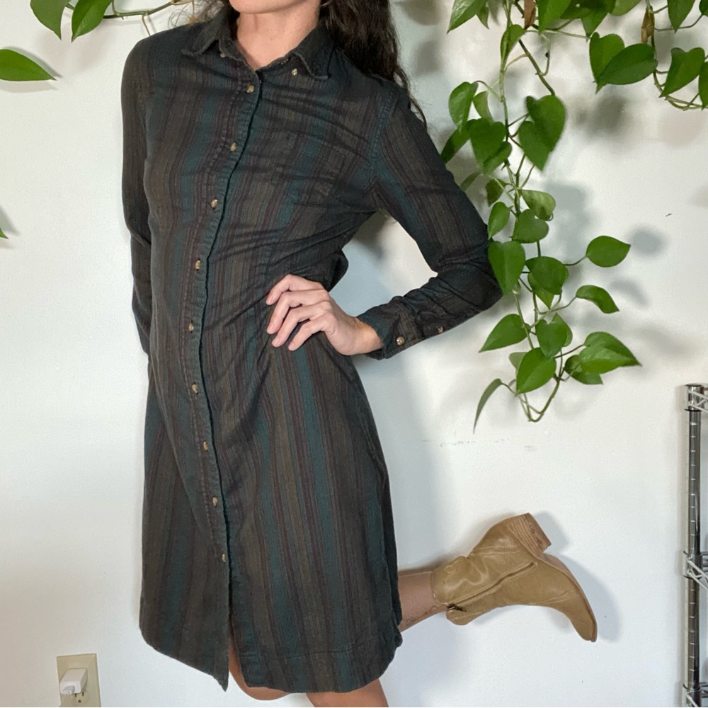 🌹 SOLD 🌹 Vintage L.L. Bean 🌿 Flannel Button Down Dress Size 6